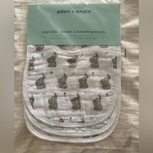 aden + anais Essentials Snap Bibs - Gray and Green Elephant Design